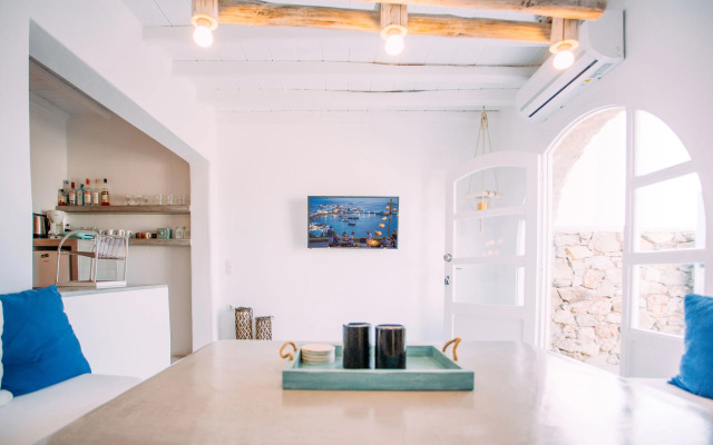 Mykonos Supreme Comfort Suites & Villas