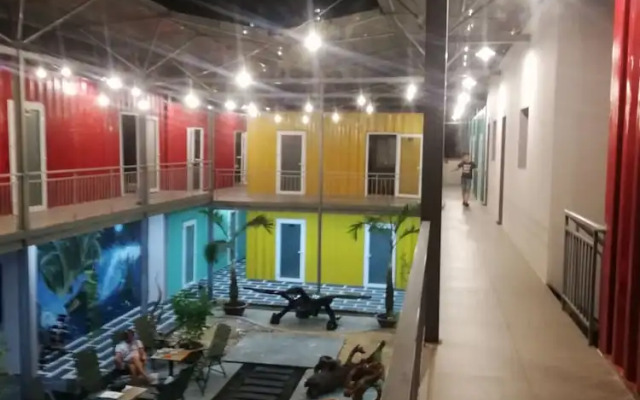 Hotel Aalo - Hostel