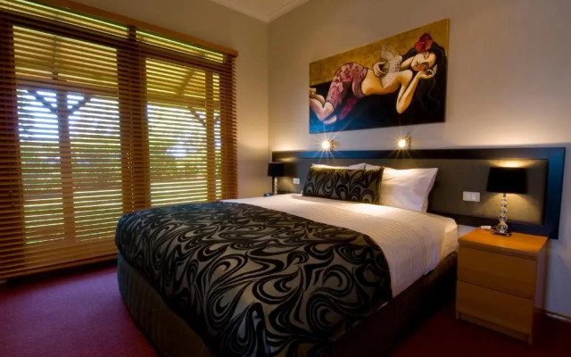 Forrester Court Clifftop Cottages