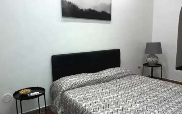 Guest House H4T