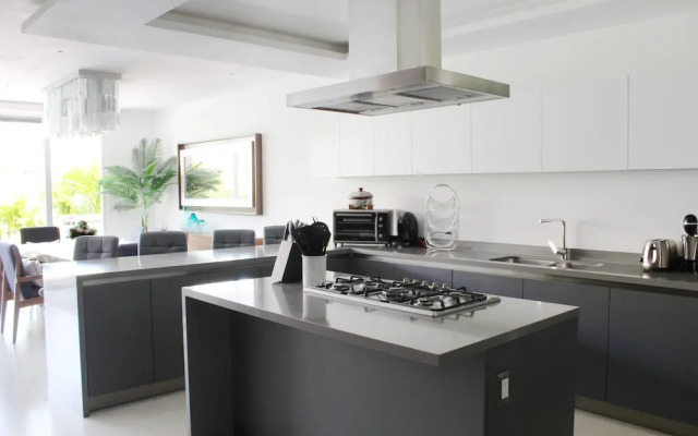 Three New Beautiful Villas In Punta Cala