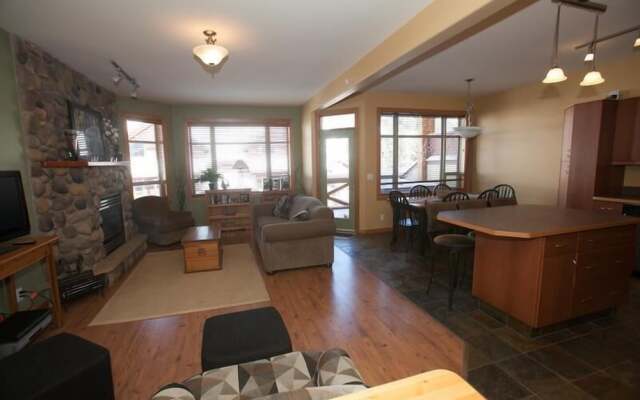 Keremeos Creek Crossing by Apex Accommo