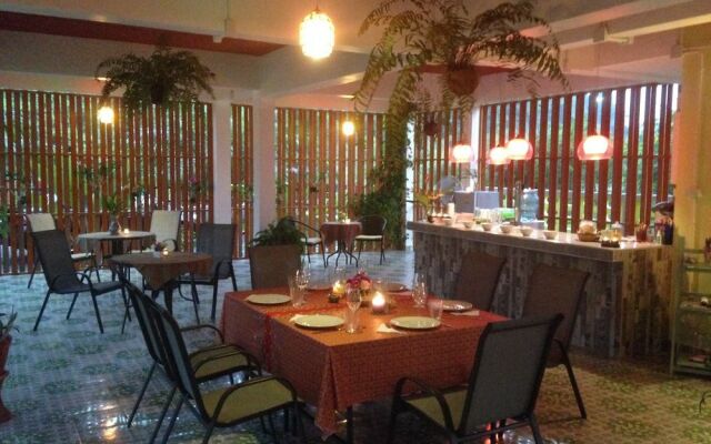 Bed & Breakfast To-Co