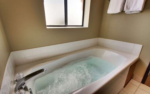 Best Western West Hills Inn