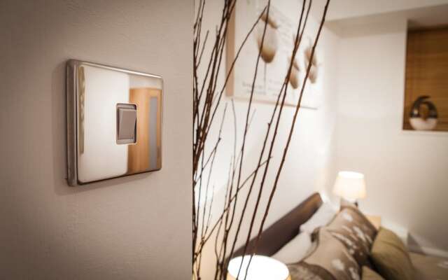 Central Suite - Simple2let Serviced Apartments