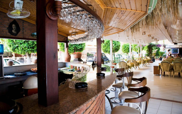 Cleopatra Ada Apart Hotel