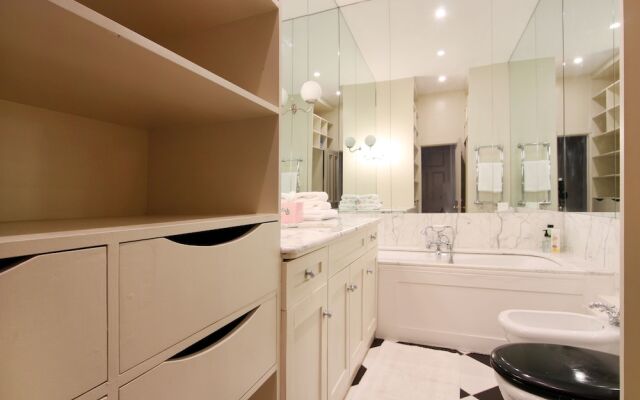 London Lifestyle - Knightsbridge VI