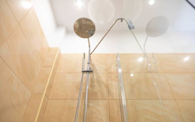 Luxury Apartment Next to Kallimarmaron