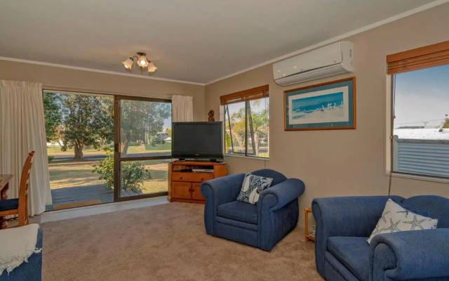 Wonderful Whangamata - Whangamata Holiday Home