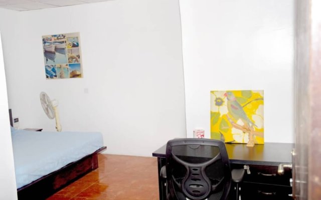 Inviting 2-bed Apartment in Lagos -canal Views