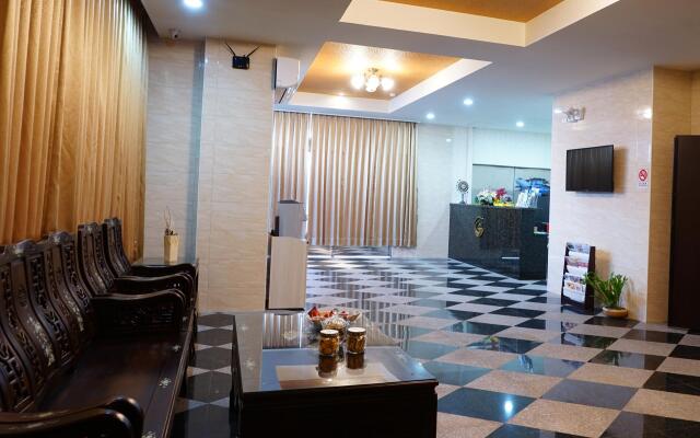 Gin Jian Commerical Hotel