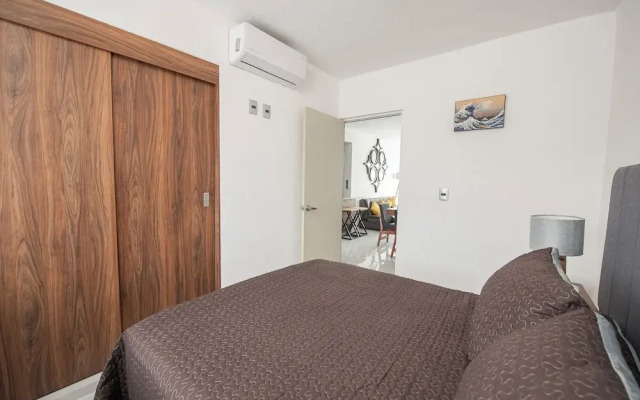 Cozy 2-Bedroom Retreat with Pool Access