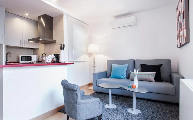 Rambla Paris Attic Apartment