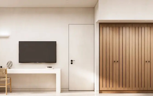 Tinos Beach Hotel & Suites