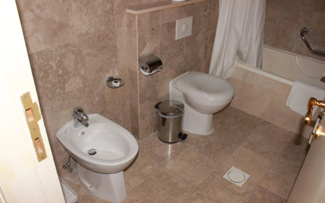 Al Qurum Resort