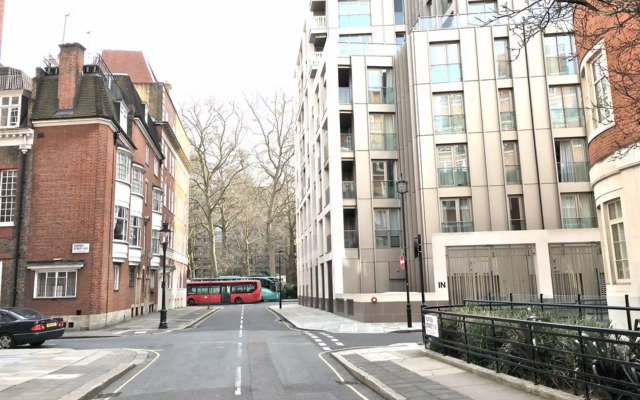 Westminster Studio Apartment