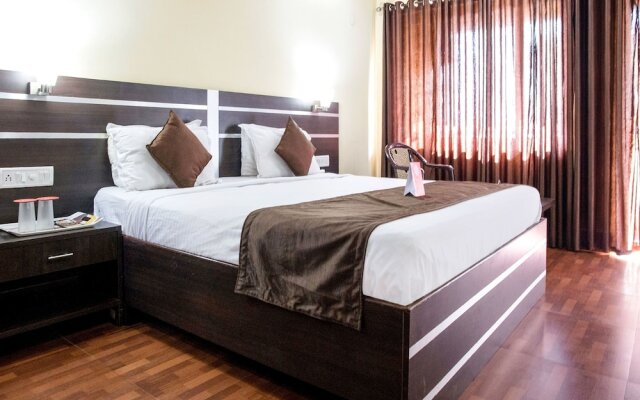 OYO 4471 Hotel Rajmahal