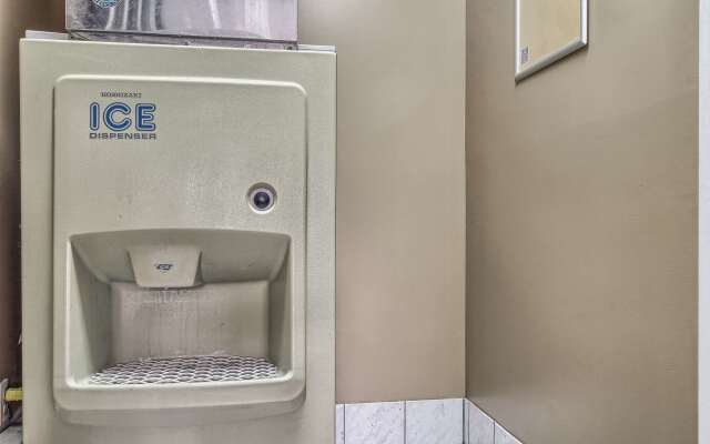 Motel 6 Windsor, ON