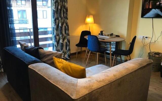 Crystalville Apartment 542