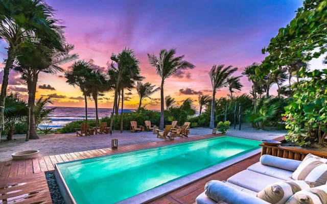 Anana Casa Cantarena Beachfront Meals Included