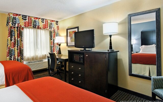 Holiday Inn Express Fort Campbell-Oak Grove, an IHG Hotel