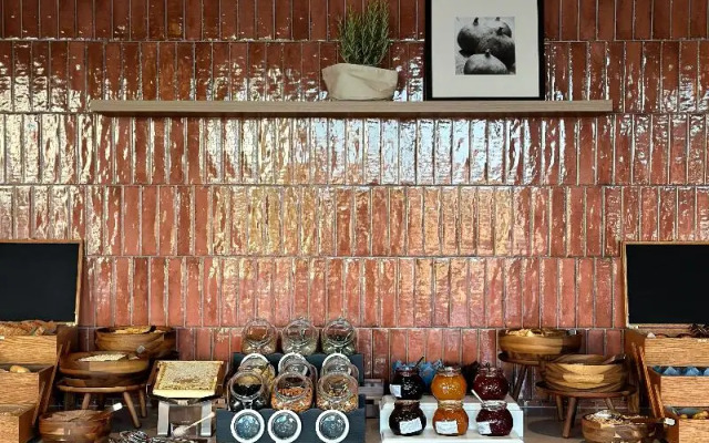 Molum Hotel & Residences