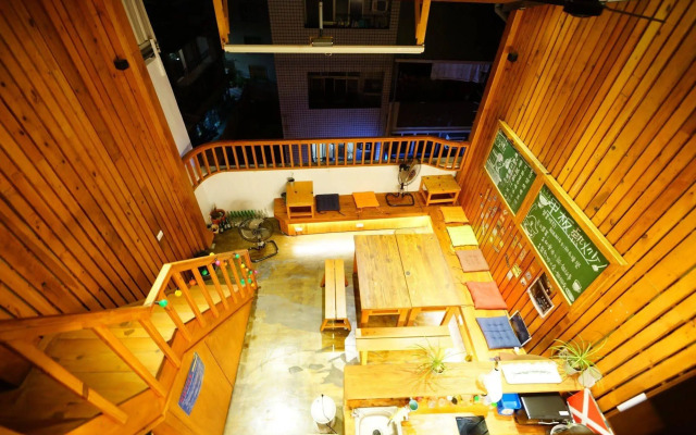 Dock Inn Tainan