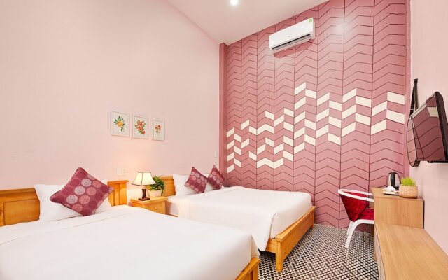 The Mirror Danang Hostel