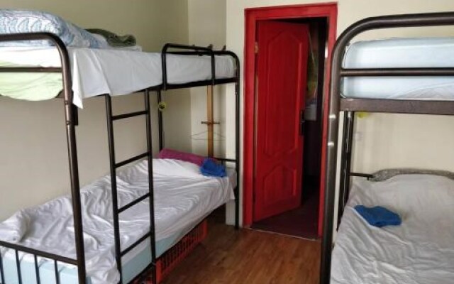 Travellers Beach Hostel