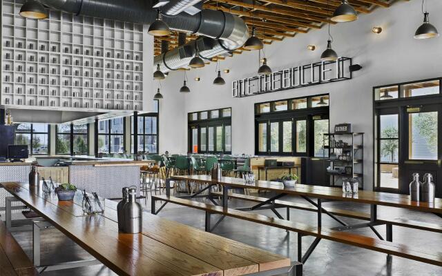 Cavalry Court, by Valencia Hotel Collection