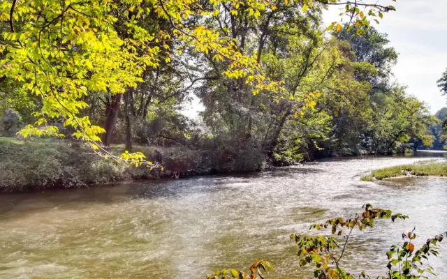 River Getaway #2326