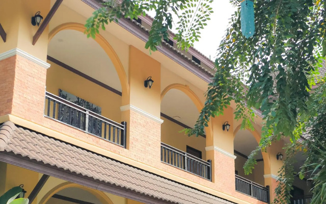 Siam Avari Hotel, Chiang Rai