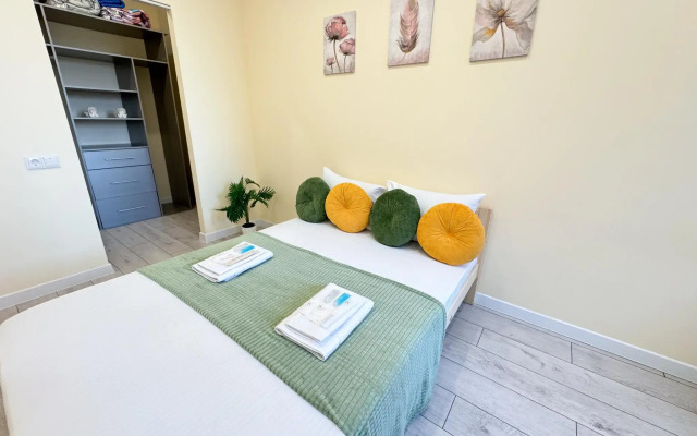 Daily rent50 on 44 Parkovaya Street, building 1