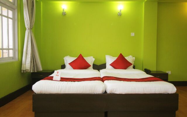 Oyo 4305 Yang's Inn