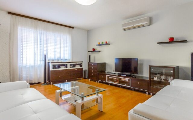 Holiday Home in Pula With Pool