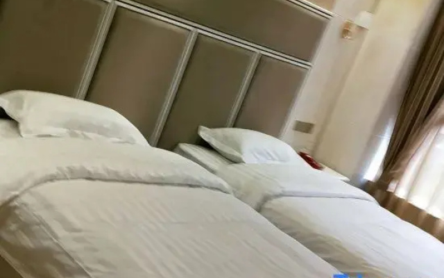 Guangyuan Shunlin Business Hotel