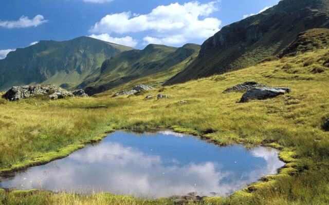 Chalet in Saalbach Near Ski Lift