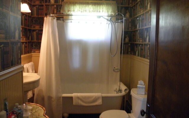 The Doctor's Inn Virginia