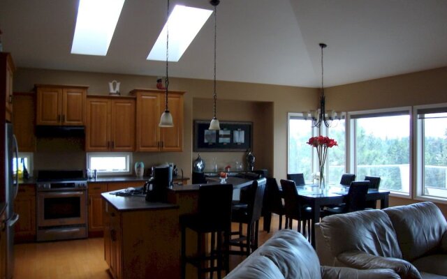 Golf and Lakeview Bed & Breakfast