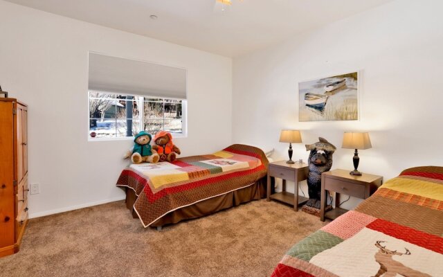 BIG Bear Cozy Hideaway #2253