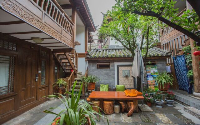 Mufu Bieyuan Hostel