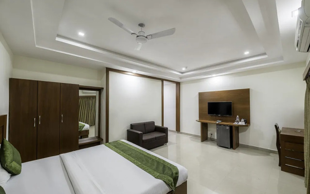 OYO 16857 Hotel Jp Plaza