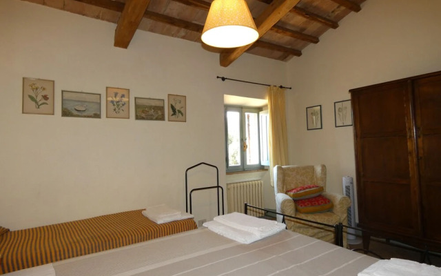 SCAPPO IN UMBRIA, Casale Monti