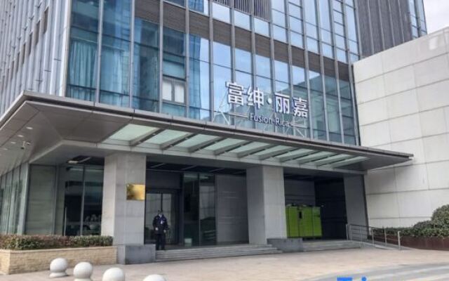 Shanghai Lime Duplex Apartment