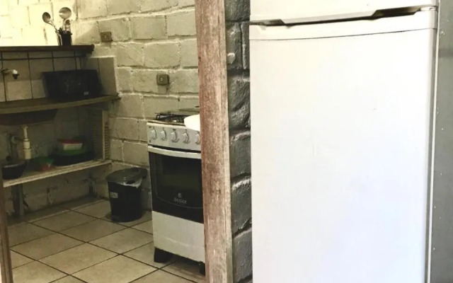 Quitinetes Rusticas Junto a Natureza - Bruxas e Bruxos