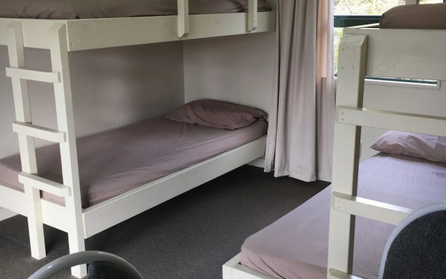 Opal Hot Springs And Holiday Park