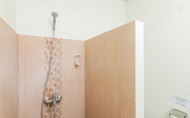 ZEN Rooms Seminyak Mertanadi