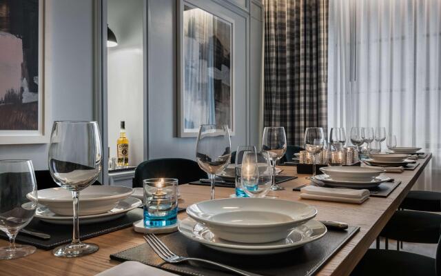 Merrion Row Hotel and Public House