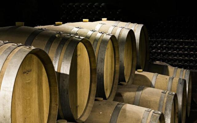 Quinta de S. Bernardo Winery & Farmhouse