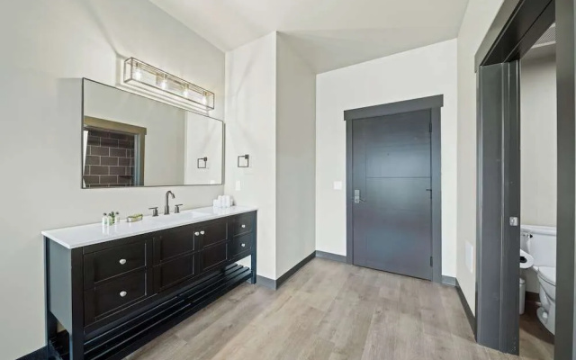 The Suites at Prairie Falls & Event Center